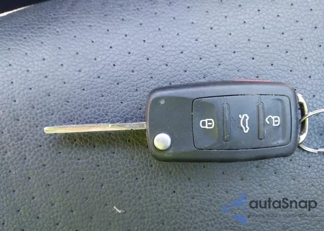 2014 Volkswagen Jetta 1.8T Se from USA, damaged, VIN 3VWD17AJ2EM390955